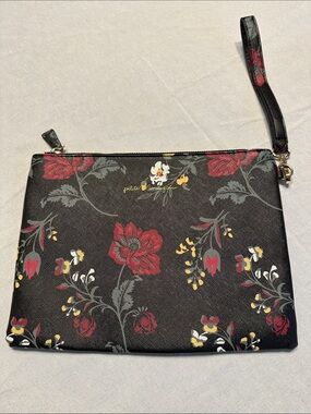 Petite Mendigote, Beautiful Black Floral Zip Wristlet Clutch 🌹